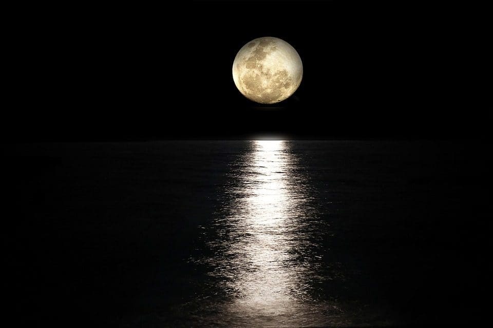 Full Moon Circle Dublin 2